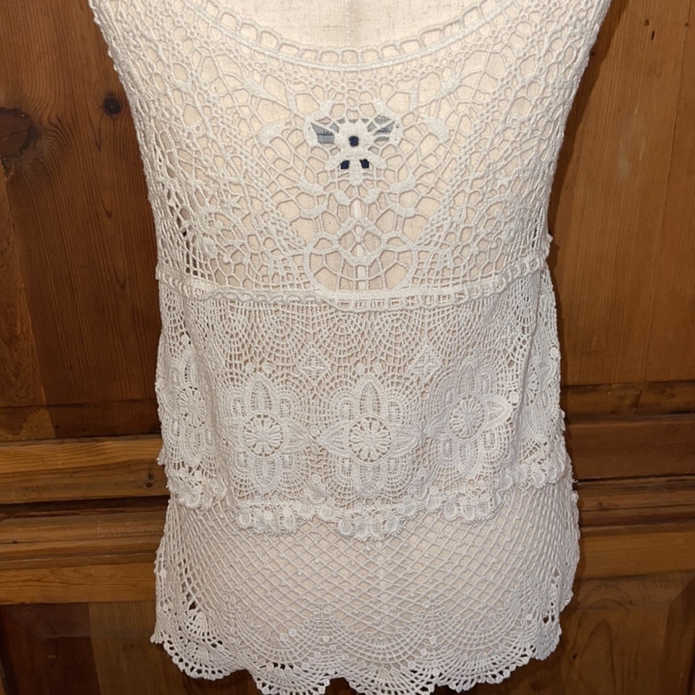 American Eagle Cotton Lace Neutral Top Sz. XS - Picture 8 of 10